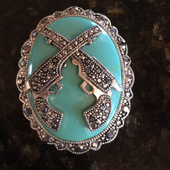 Western Rhinestone Pistols Pendant for necklace - Picture 2 of 14